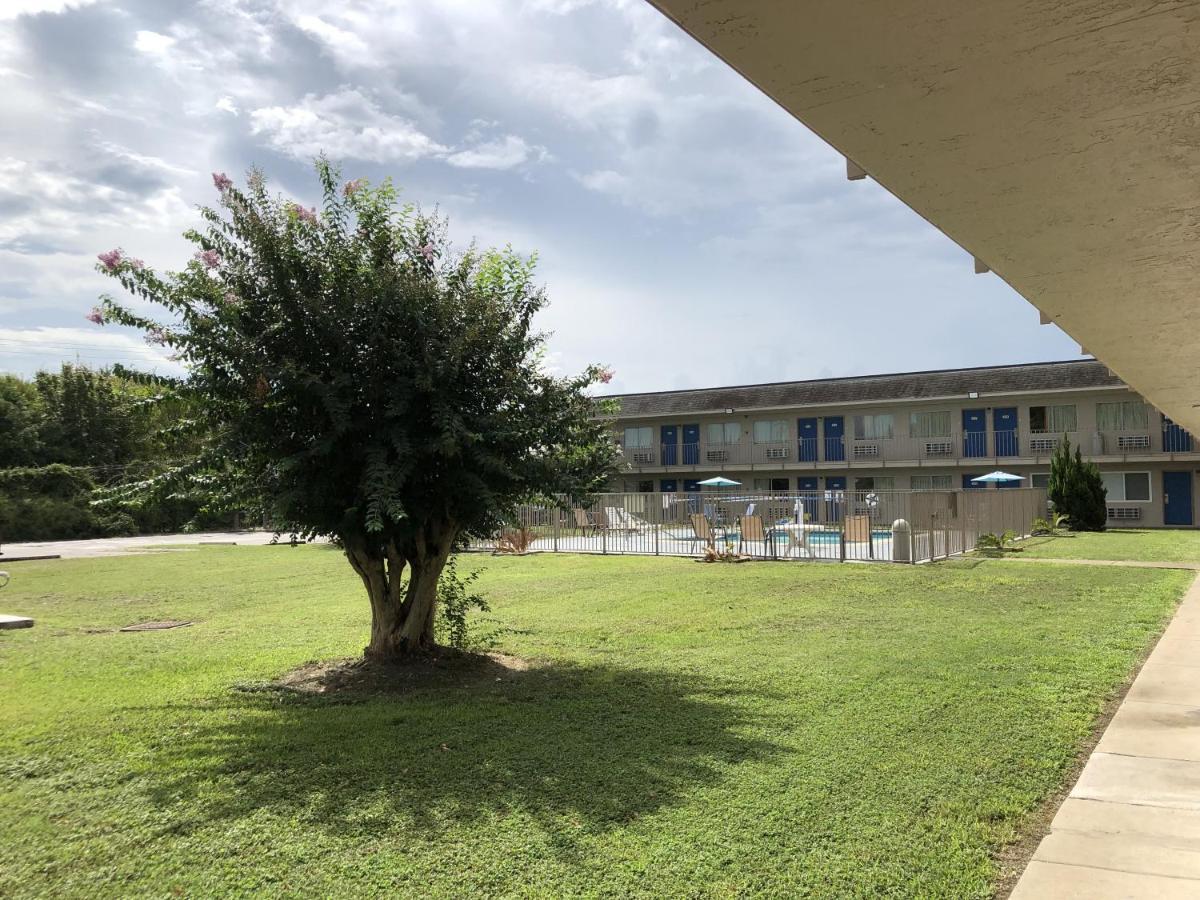 Motel 6-Clute, Tx מראה חיצוני תמונה