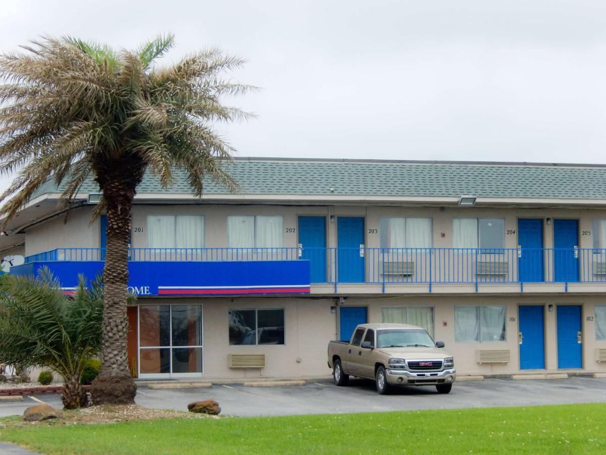 Motel 6-Clute, Tx מראה חיצוני תמונה